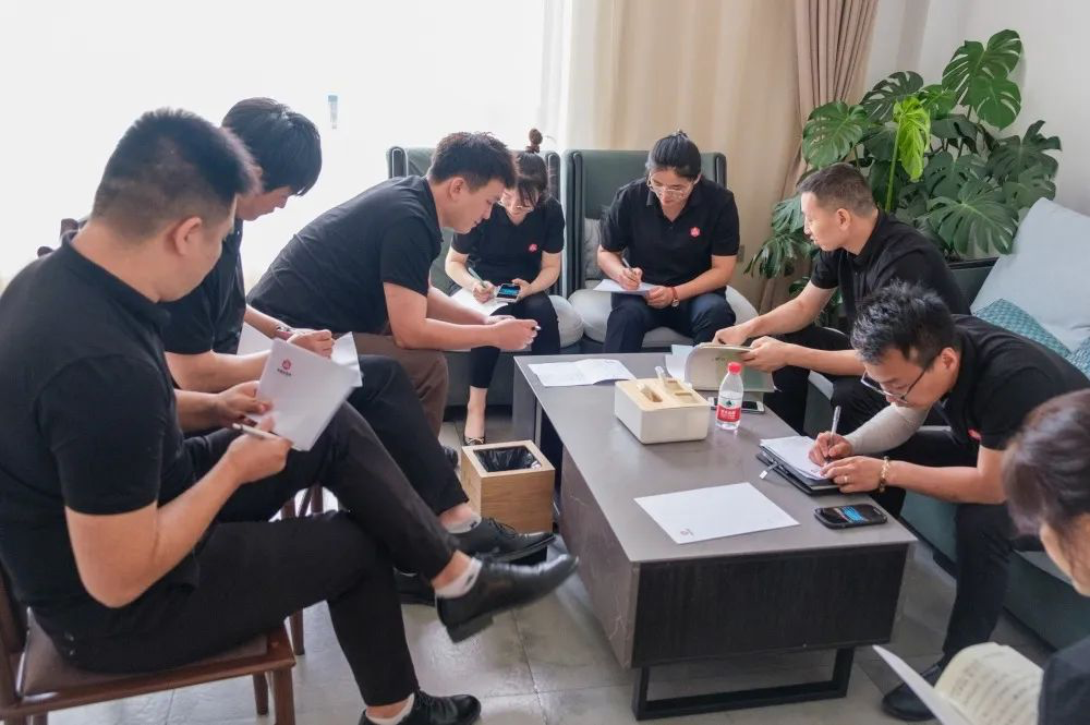 心相融·创未来丨万事博物流2022年中总结会议