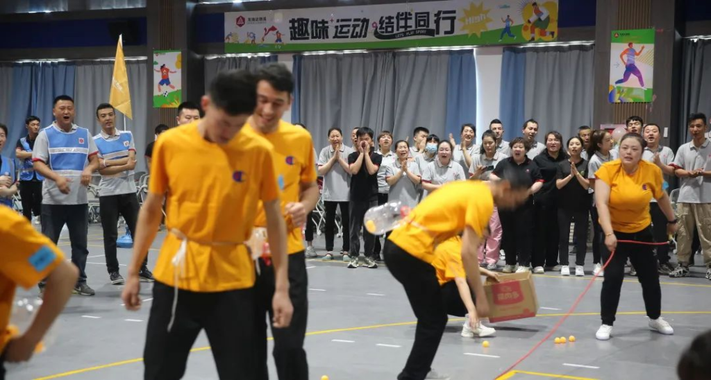 趣味运动结伴同行 | 万事博物流趣味运动会