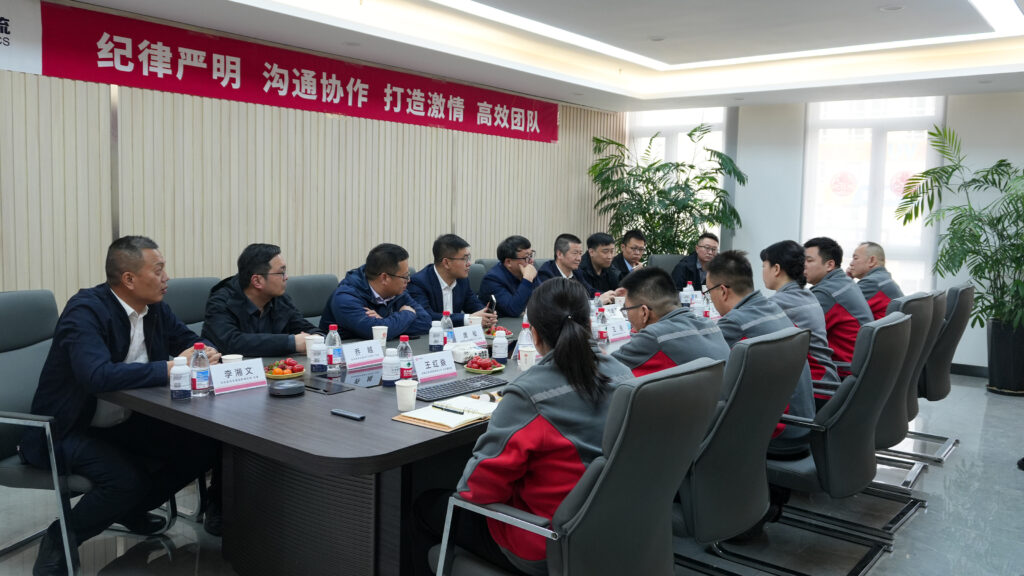 吉利商用车集团莅临万事博物流进行交流